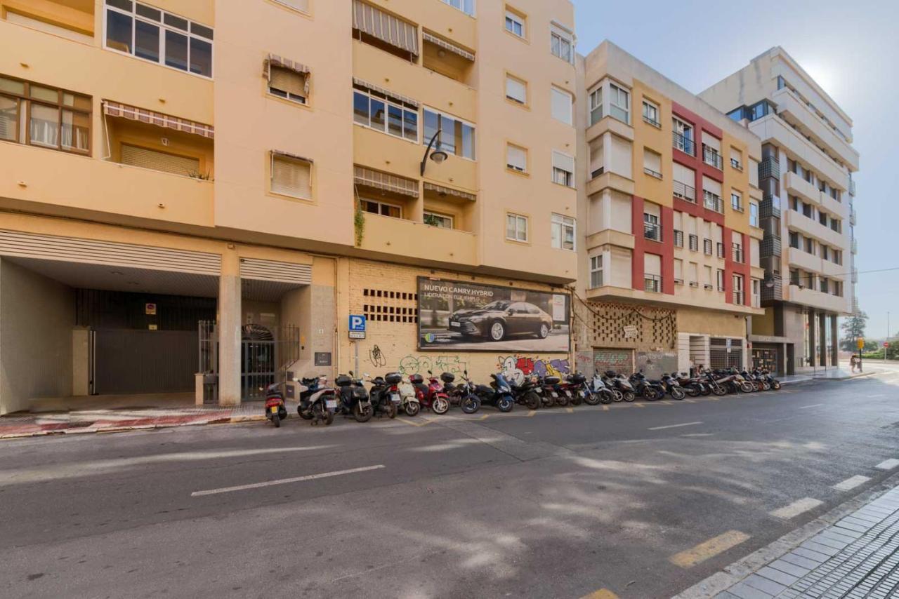 Holidays2Malaga Plaza De Toros Vieja & Parking Opcional 외부 사진